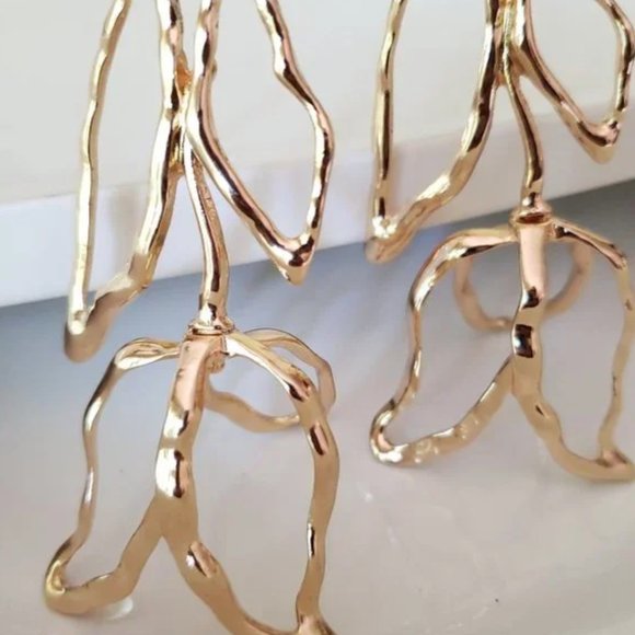 ✨Anthro Tulip Earrings✨ - Picture 8 of 10